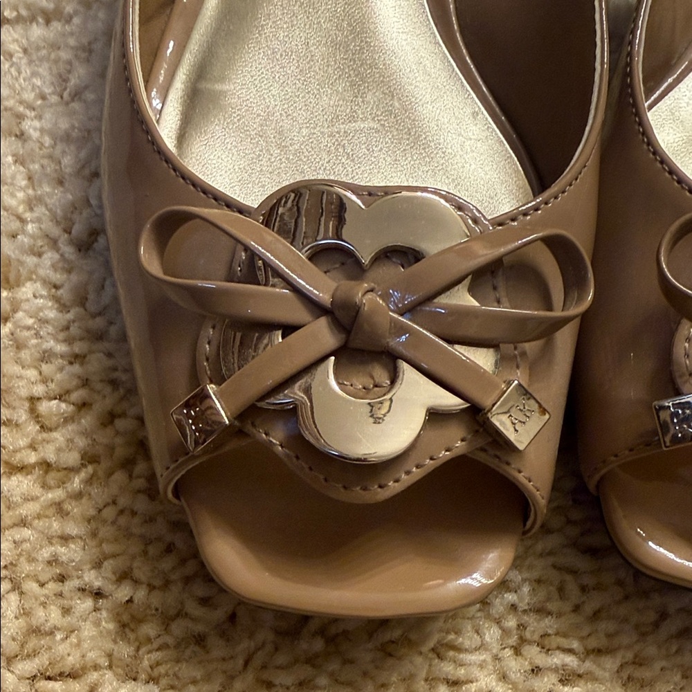 Anne Klein iflex Tan Peep-Toe Slingback Heels with gold accents - Picture 3 of 8
